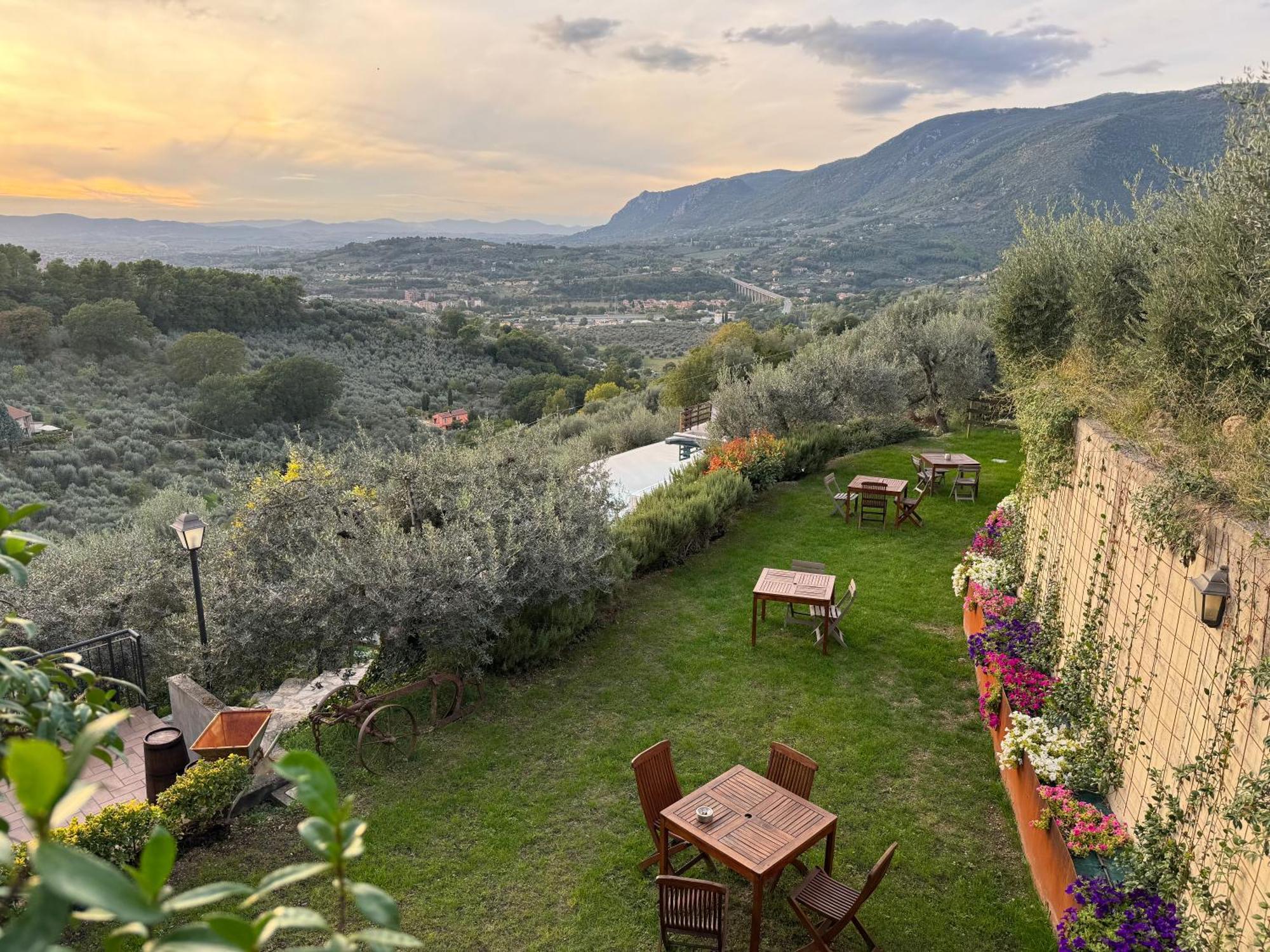 Villa Domus Umbra Terni Exterior foto